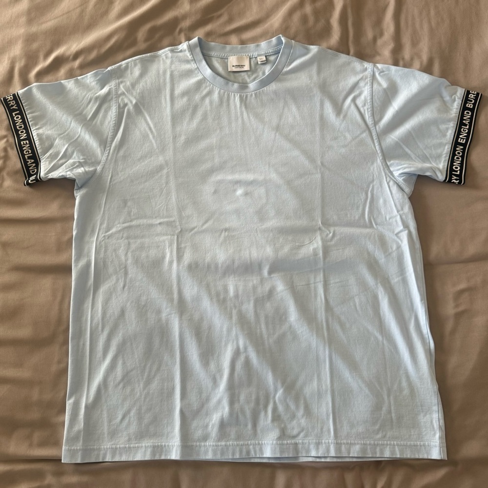 BURBERRY logo tape T shirt size small